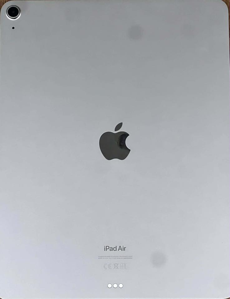 السلام عليكم
IPad Air 13inch M2
ايباد اير ١٣ انش ام تو
ذاكرة 256
حالة البطارية97%🔋🔋استخدام قليل بعده جديد
واتساب ***********
