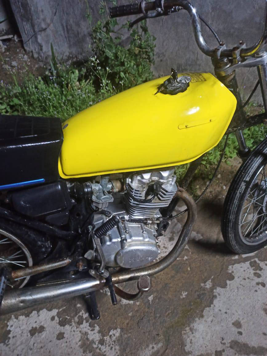 السلام عليكم من رخصة الادمن عندي دراجه ادوات اني لااعرف اسوقها ولااعرف اسمها مديل 19 مكفوله اوكفلك بس عن السرقة وهذا رقمي بي واتساب ***********  مكينه باكيت وتواير جدد المكان الزبير
