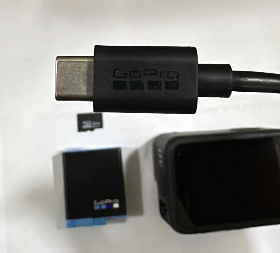 كامرا كوبرو 9 black اتوقع صارلها خلل سوفت وير تشحن بس متشتغل الملحقات بطاريه مشحونه مره واحده ورام وكيبل شحن واضافة الى حافظه وقاعدة شحن لبطاريات كوبرو ١٣ مع بطارية … اخوان البيع لأعلى سعر


**إذا كنت صاحب هذا الإعلان وتريد حذفه لأي سبب، رجاءا أرسل رسالة إلى الدعم الفني**