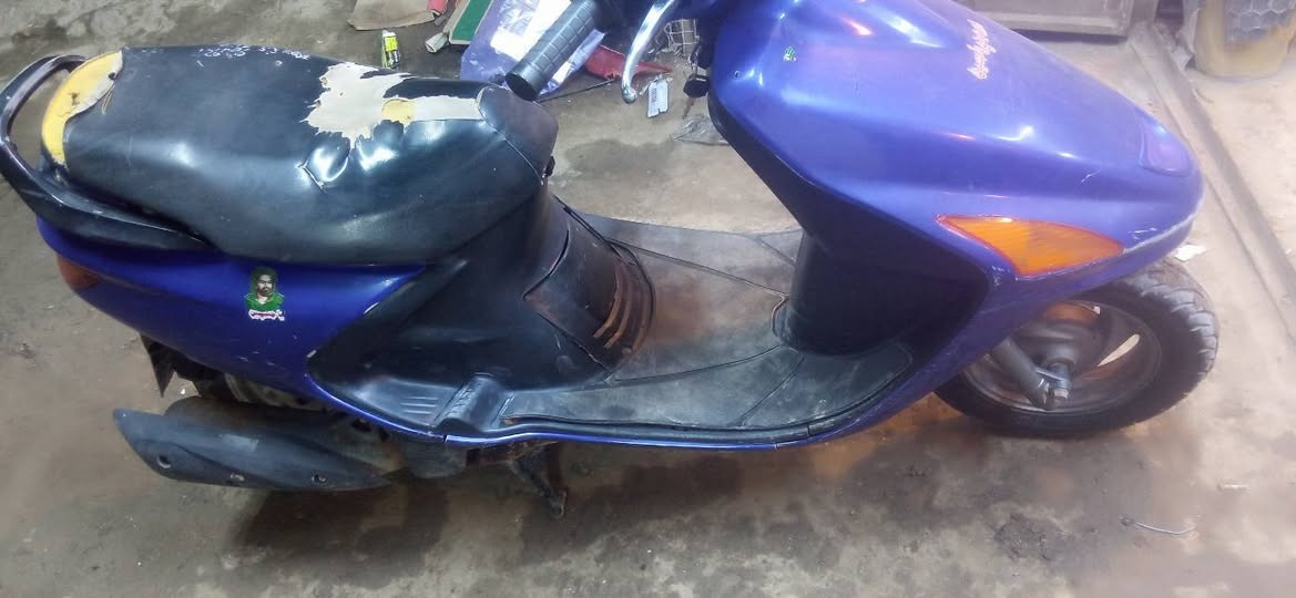 السلام عليكم دراجه للبيع جاهزه مابيها نقص مكاني بابل مركز المدينه سعر 325 بيها مجال***********
