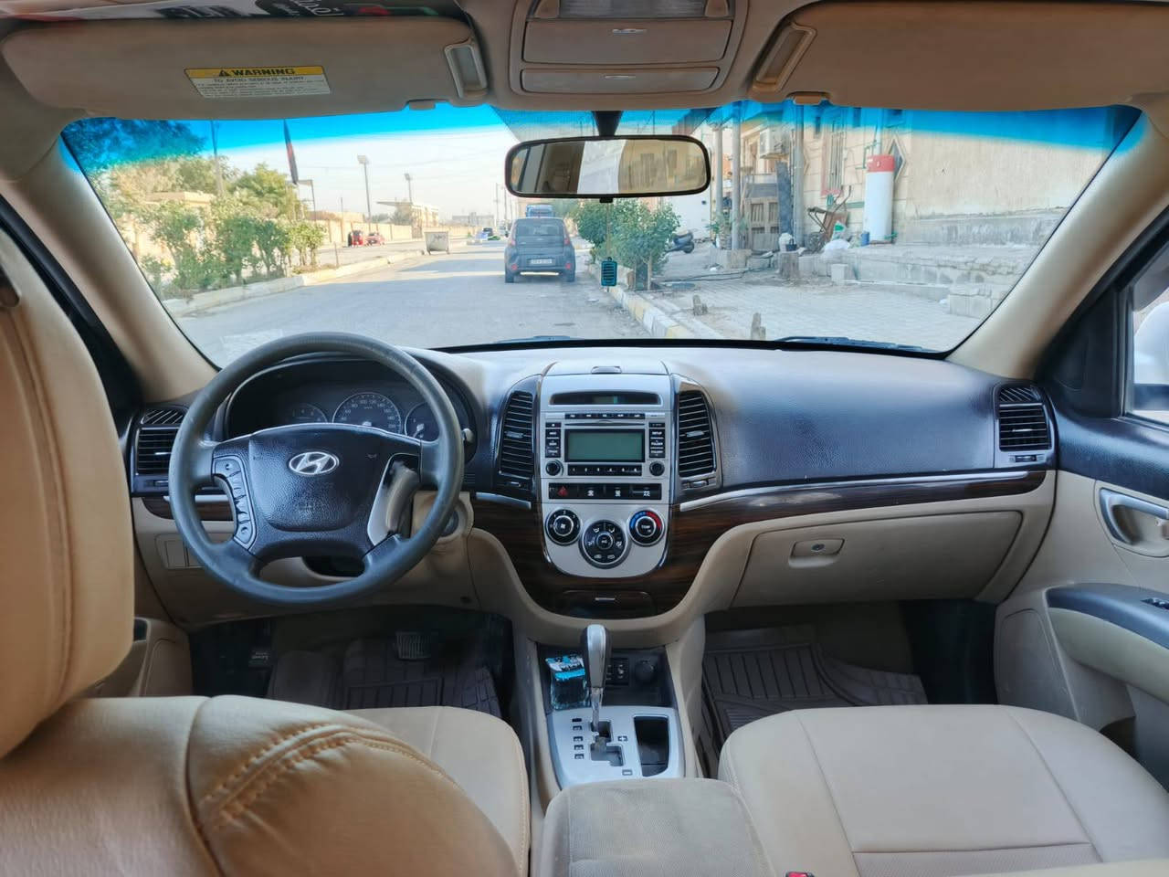 السلام عليكم كيه سنتافي للبيع موديل 2012 باسمي 6سكندر
7راكب خليجي اشاير بالمري 
مريات شفط 
فول ويل
رقم بغداد 
تبريد 3قطع
كير ومكنيه حداديه 
كله جديد
كهربائيّة كله شغاله
السياره جديده مال جناي 
السياره موجوده في كربلاء 
اخوان هذا السونار امامكم بتاريخ اليوم 
اخوان اقره السونار زين يلله تتصل 
السعر 148
الرقم ***********
