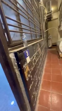 شقه للايجار غرفتين وصاله ارضيه كرادة داخل قرب مول دايموند 07708833867