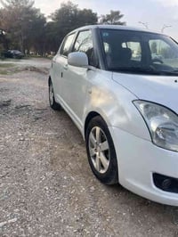 سازوكي سويفت موديل 2010 بيها مكانات صبغ بدون ضربه كير محرك 1500بصوره ج...