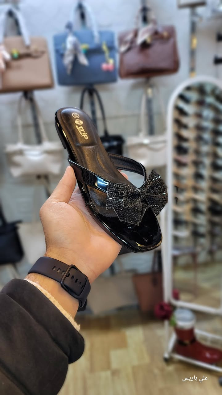 #جديد_علي_باريس✔️
شحاطة نسائي كوالتي عالي  ..طبي...شي راقي...
#السعر_10_الاف_فقط
#قياسات_كاملة_٣٧_٤١
#العنوان_السوق_الكبير_مقابل_ازياء_الحاج_ممي_مقابل_ابودعاء_للفرفوري


**إذا كنت صاحب هذا الإعلان وتريد حذفه لأي سبب، رجاءا أرسل رسالة إلى الدعم الفني**