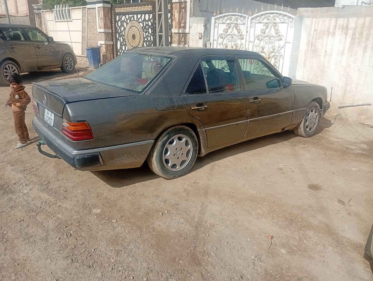 مارسدس بيع سريع ماكو هيج اسعار 37 ورقه مكينه وكير بطه اثنين ونص حلوه سياره  شاشه تاب دمام تخم تاير معتازه ترتيب مصبوغه جماليه *********** مكاني بابل الحله رقمه بغداد دولي بسمي
