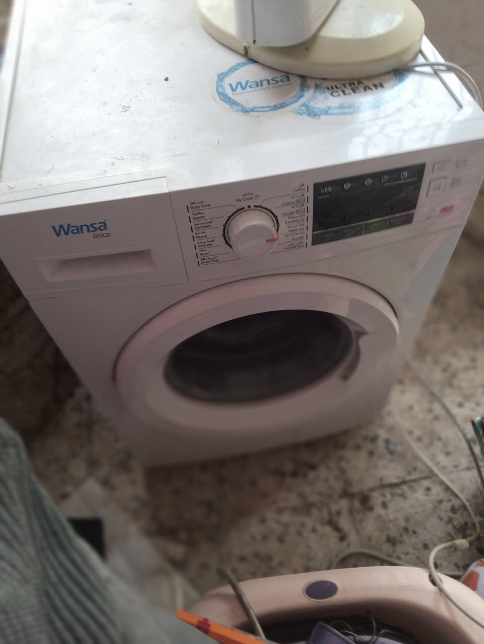 سلام عليكم لبيع الي يريد غراض رسلني وتساب رقمي ***********
