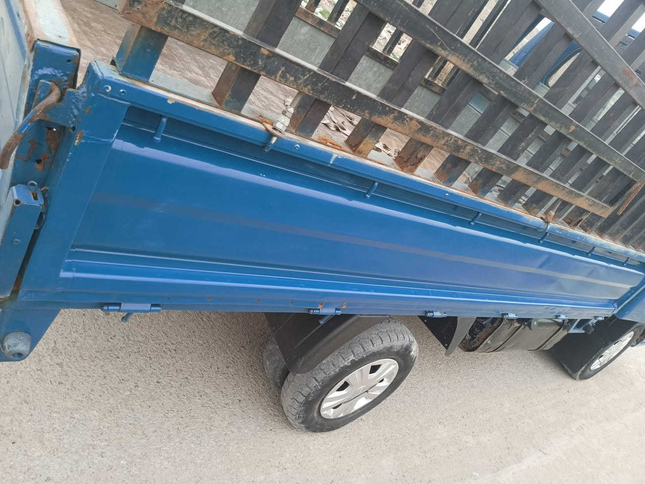 السلام عليكم ام عيون للبيع موديل 2001 سياره مكفوله كير محرك اكسل كهربائيات  تبريد نقصه كمبريسر فقط السياره نقصه فقط دوشمه وبك لايتات مصبوغه جماليه فقط وموجود صوره قبل الرش 

مكان السياره ابو غريب ابو منيصير 
السعر 68 وبيه مجال 

***********
