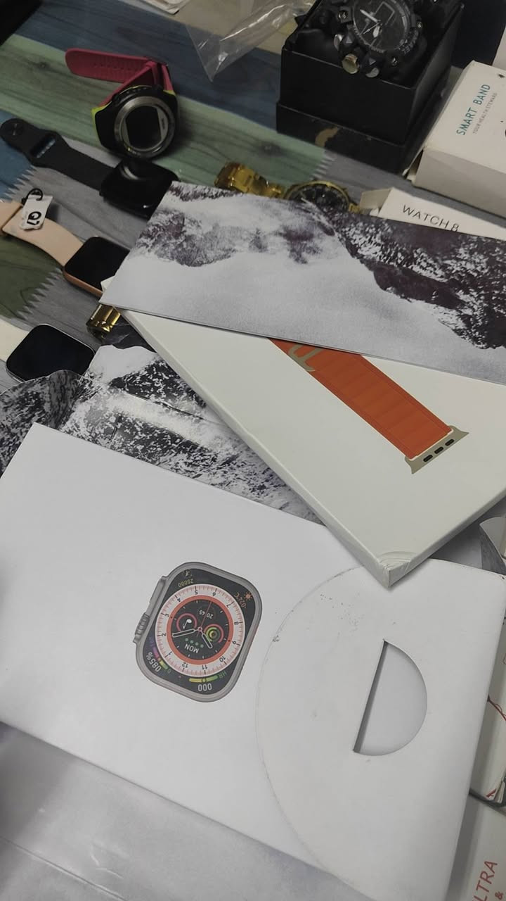 السلام عليكم طلعن عندي هاي الساعتين ويه البضاعه كتابه حفر بل باكيت ابل  وشكل الياعات كلش راقي وثقيل الي مهتم يدفع سعر وبيعله


**إذا كنت صاحب هذا الإعلان وتريد حذفه لأي سبب، رجاءا أرسل رسالة إلى الدعم الفني**