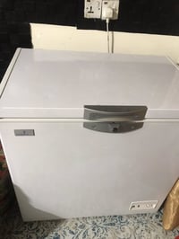 فريزر • نضيفه • للبيع