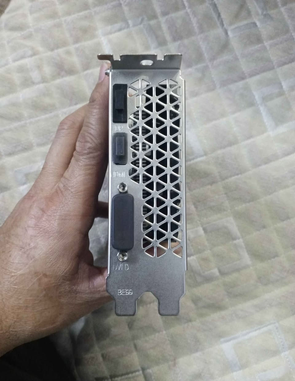 rx550 ddr5 4g  كارت شاشه بدون منفذ طاقة متوفر  4 قطع بغداد, العراق


**إذا كنت صاحب هذا الإعلان وتريد حذفه لأي سبب، رجاءا أرسل رسالة إلى الدعم الفني**