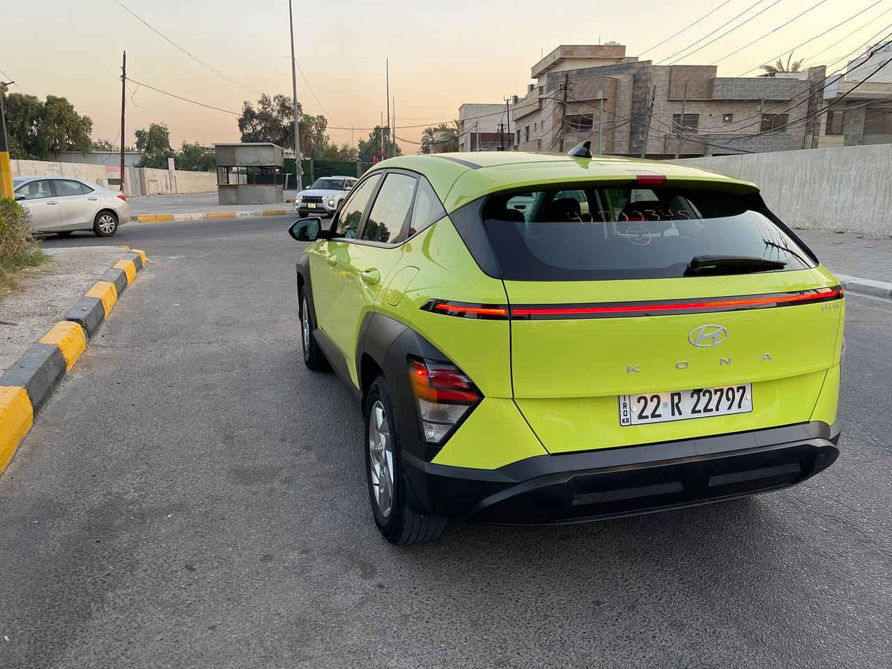 السلام عليكم
كونا  موديل 2025 وارد أمريكي السياره جديده بعدها على وضع الشركه ماشيه 2000 فقط حادث بنيد فقط موضح بلنشر 
بدون دواخل 
مواصفات 
شاشه 
كامره 
بصمه 
ويل كب 
تحديد مسار 
تشغيل عن بعد 
رادارات امامي جانبي 
السياره بأسمي تريد وكاله أو تحويل مباشر ترقيم جديد 
هزه فحص سنويه كله جديد 
السعر 169
*********** 
عنوان بغداد الشالجيه 
رقم اربيل
