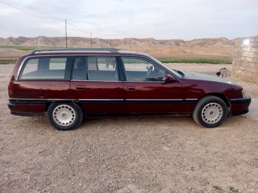 السلام عليكم.    اوبل اوميكه استيشن للبيع 
سعره.  ٢٨ 
رقم كركوك مشروع وطني لل٢٨
دفتر بانزين 
محرك ٢٠ بلادي 
كير عادي 
سياره معمره جديد 
حلوه تخبل 
دوشمه داخليه 
ارظيه جلد 
سياره خير من الله. 
للاستفسار اتصل أو مراسلتنا على الخاص 
*********** واتساب هم بي 
مكاني طوز خورماتو دكوك, كركوك
