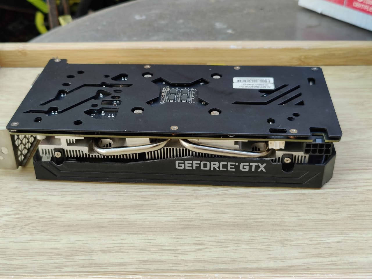 للبيع كارت شاشة Nvidia GTX 1660 SUPER 6GB من شركة AXLE.

• الحالة: نظيف جداً وبحالة ممتازة (مثل الجديد).
• التبريد والحرارة: ممتاز جداً، الحرارة ما تطخ الـ 70 تحت الضغط (موضح بالصور)

السعر: 155,000 دينار (قفل/نهائي). 
الموقع: بغداد (بغداد الدورة ابو دشير).
يتوفر توصيل كافة المحافظات 5 الاف دينار

الكارت شغال وبشرط الفحص والتجربة، يشغل اقوى الالعاب (GTA، PUBG، WARZONE) بفريمات عالية. تواصل خاص  للشراي.
السعر نهائي بغداد, العراق


**إذا كنت صاحب هذا الإعلان وتريد حذفه لأي سبب، رجاءا أرسل رسالة إلى الدعم الفني**