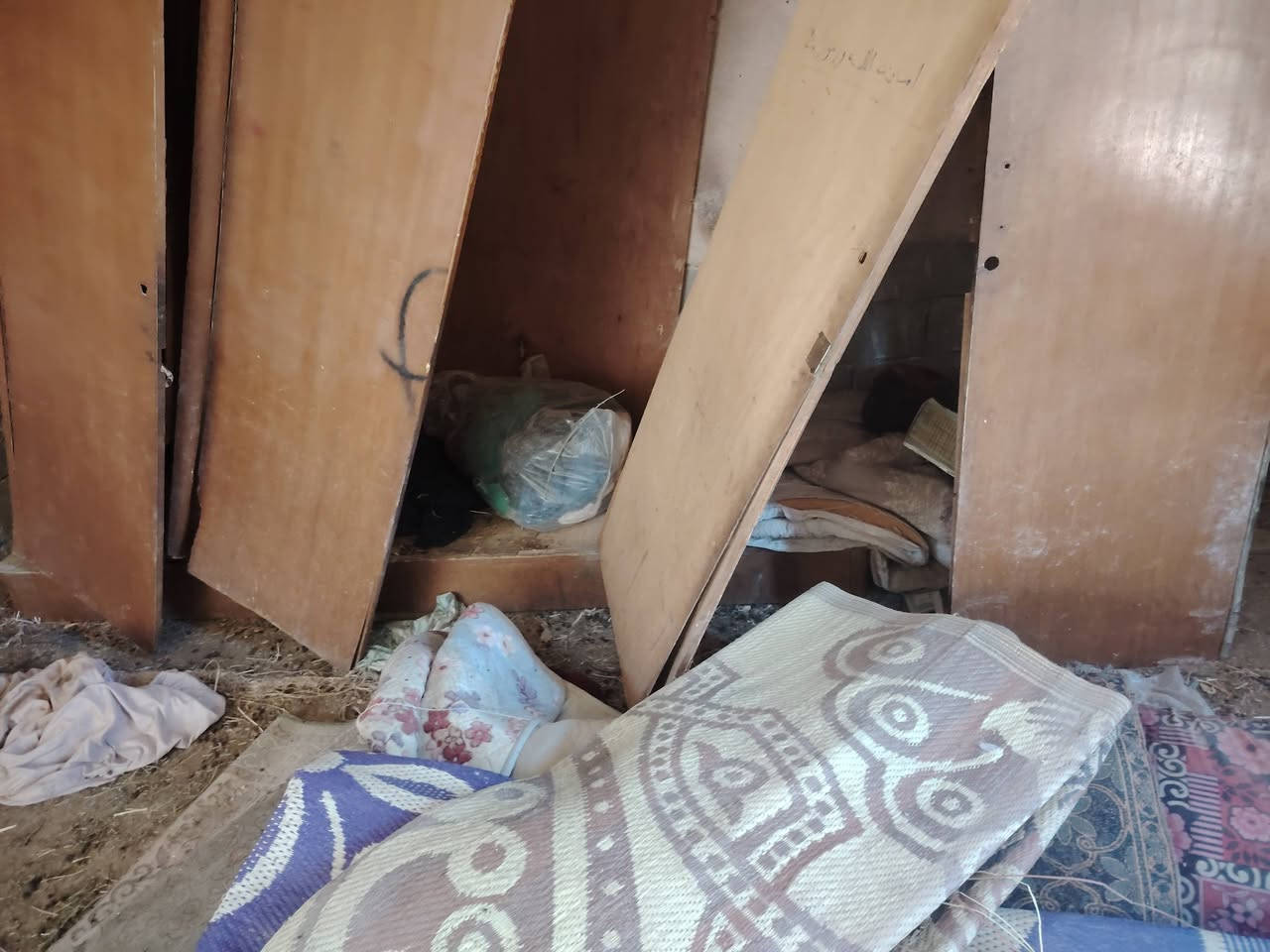 كنتو للبيع عوزه تركيب فقط
انطي سعر وبل عافيه عليك
مكاني النجف طريق كربلاء عمود 250
للتصال ***********
