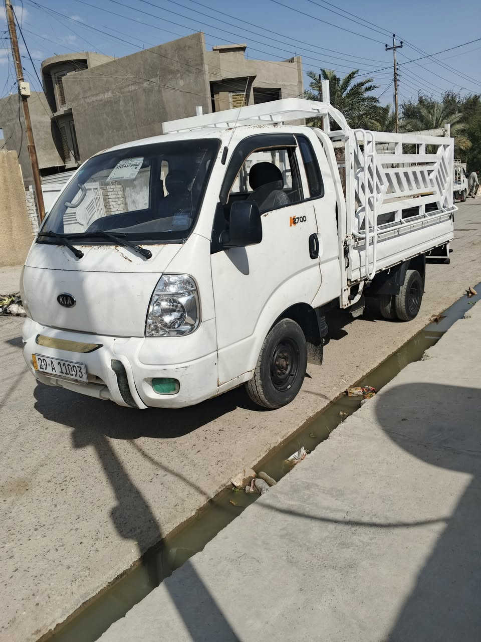 لبيع كيه  موديل 11 رقم وسيط رقم ***********
