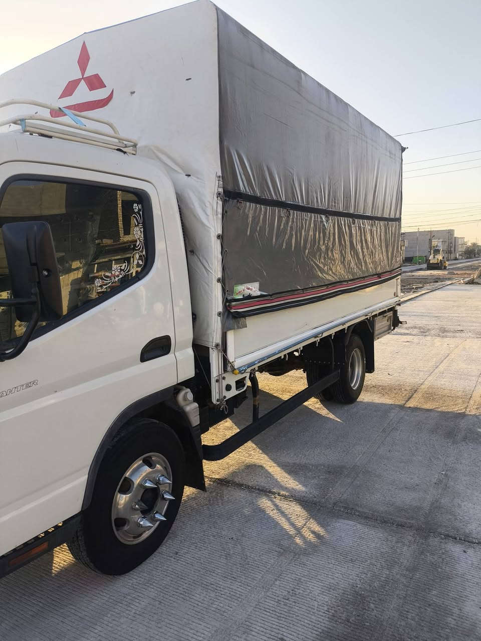 سلام عليكم كنتر للبيع رقم اربيل موديل 2013 بيهة طخة باب السكن خفيفة وسيارة بيهة تنقيص ولباقي كلة كفالة تخم تاير كير اكسل المكان ديالئ بعقوبة الاستفسار ***********
