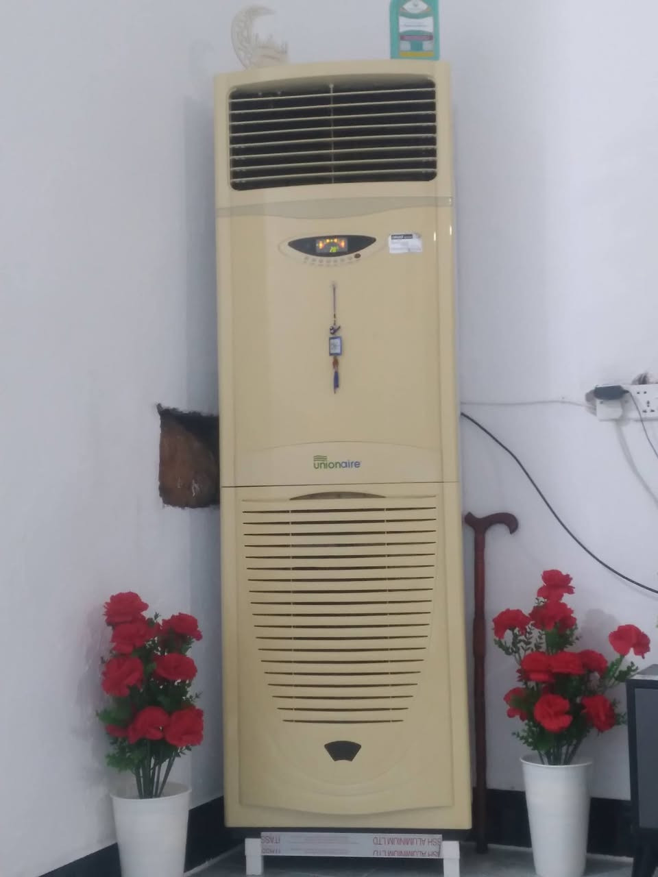 سبلت ٣طن نضيف على فحص وغسالة ٣٠كيلو توسوت بعدها جديده اللبيع  سعر السبلت ٦٠٠ وبيه مجال  والغسالة ٢٢٥ وبيه مجال ***********
