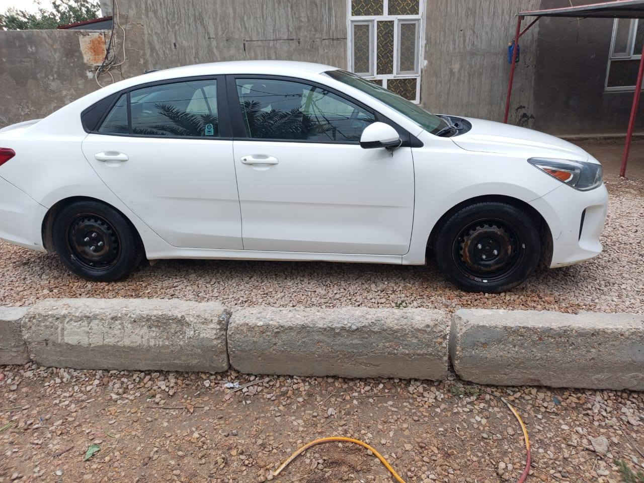 السلام عليكم للبيع ريو مديل 20 وارد امريكي نص فول السياره جاهز من كلشي مال جناي ماشيه 90 ميل حداديه تبريد محرك كله جديد مكفول السياره مكفوله ماعدا حادث امريكى موجود بصور رقم نجف بسمي دولي السعر 113 وبيه مجال 
***********
النجف
