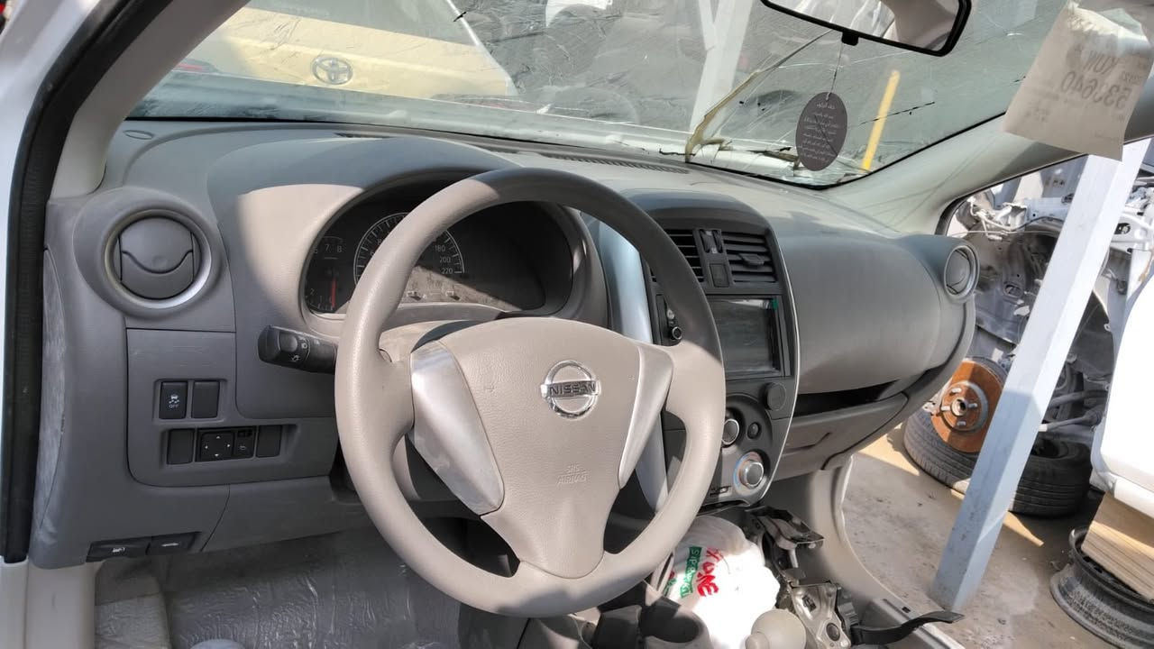 السلام عليكم سستم نيسان سني تفصيخ ٢٤ 
بيباب ٤ مع البطانه والجام والمري 
بند 
صندوك 
جاملغات ٢ 
دعاميات امامي خلفي 
بكلايتات ٢ 
لايتات ثنين 
ينباعهن كلهن سوا 
مكاني البصره ***********
