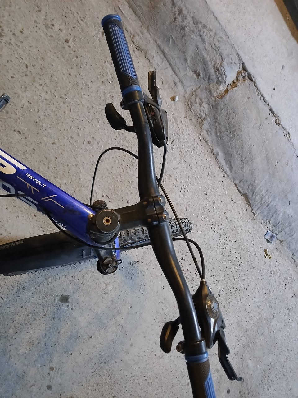 السلام عليكم بايسكل دينوس نظيف جدا حجم ٢٦ حجم المكينة ٧ كير دبل امامي ابريك دسكات السعر ١٠٠ الف وبي مجال مكاني زيونة


**إذا كنت صاحب هذا الإعلان وتريد حذفه لأي سبب، رجاءا أرسل رسالة إلى الدعم الفني**