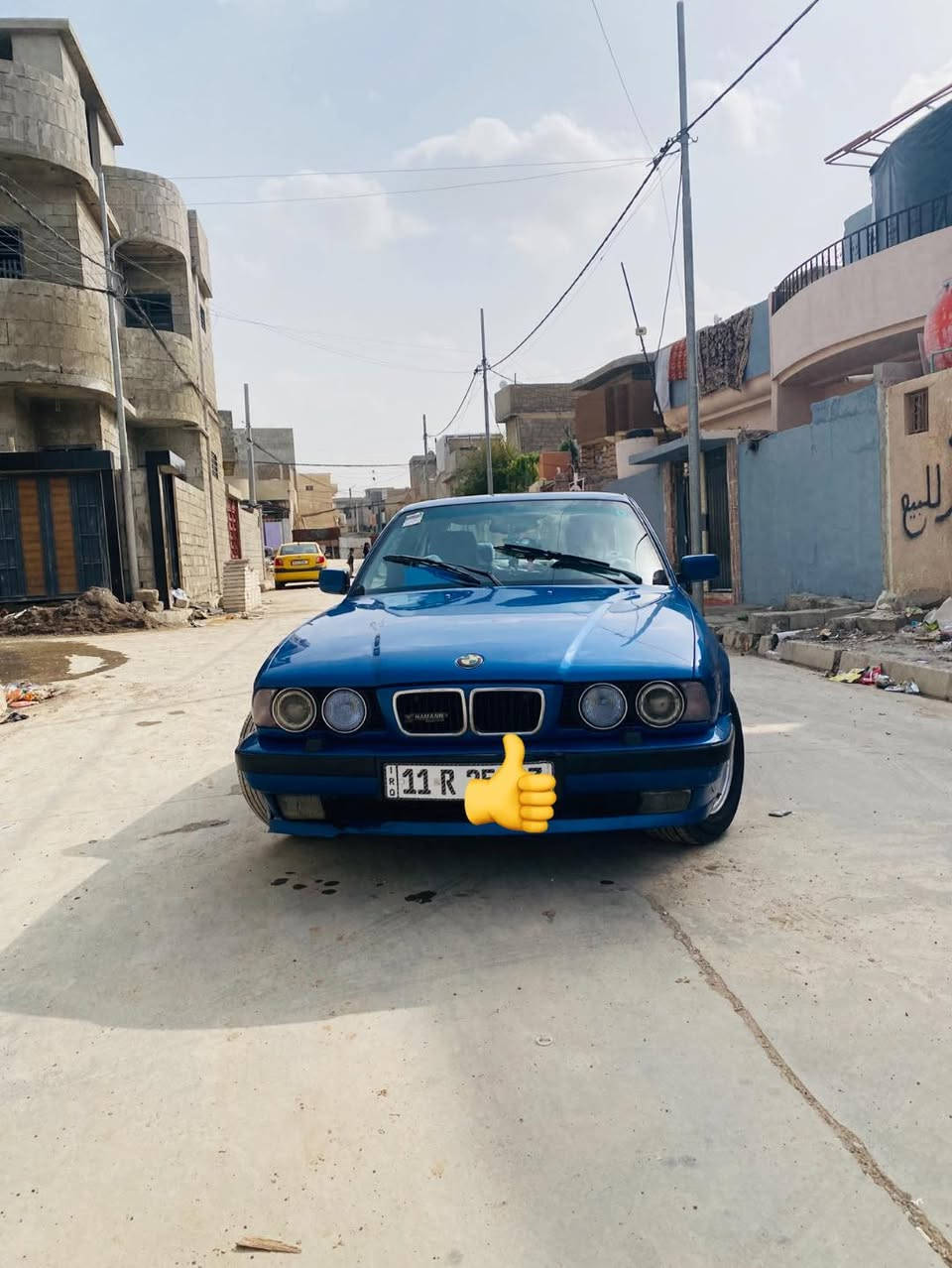 السلام عليكم بي ام 525 موديل 1991 سياره جاهزه شرط ترايك بصره رقم بغداد شرط تحويل ثاني يوم وراد ياباني كشنات كهربائي تدفئه وتبريد بل كشنات سياره فول فول مكاني الموصل الايمن / السعر 65 وبي مجال رقمي ‭0750 311 0615‬
