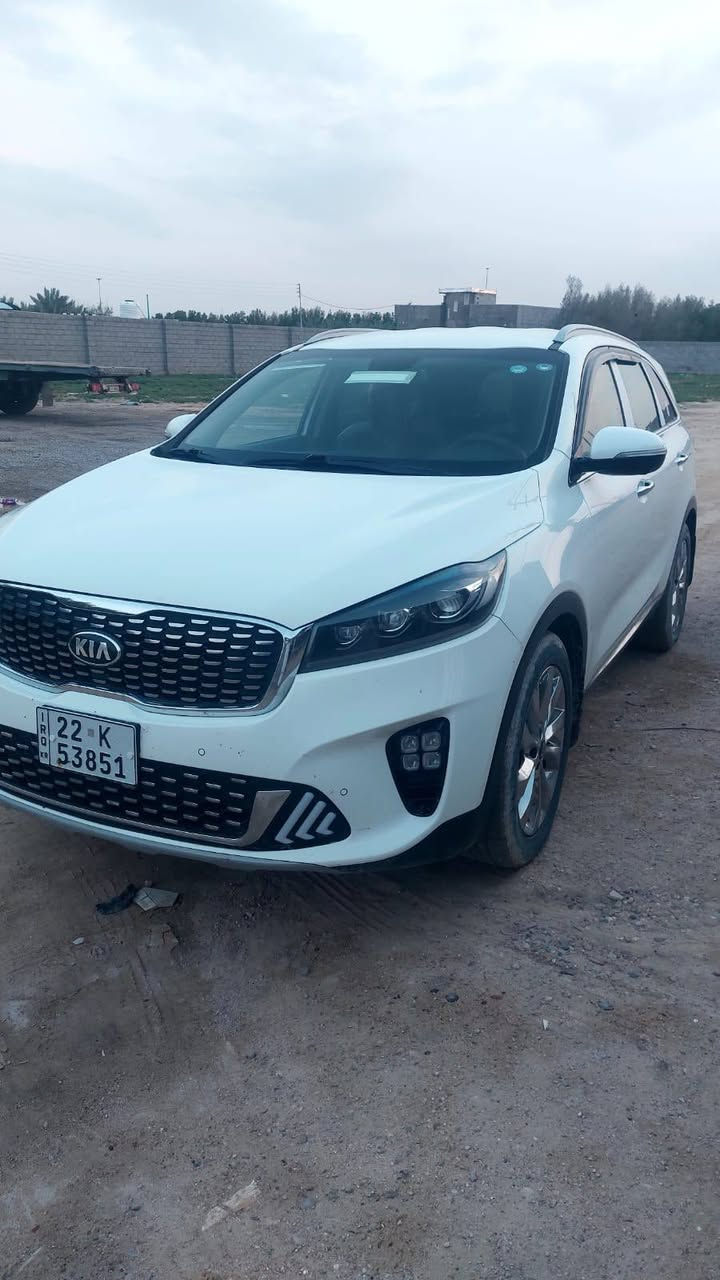 السلام عليكم من رخصت لأدمن 
سياره سورنتو خليجي ٢٠٢٠ أربيل وكاله اول مداور كفاله ٧ راكب ٦ سلندر السعر ٢٥٠ المكان البصره سفوان سونار مرافق مع الصور ترهم امراوس ٢٠٢٢ او ٢٠٢١ مع الفرق 
رقم الهاتف ***********
