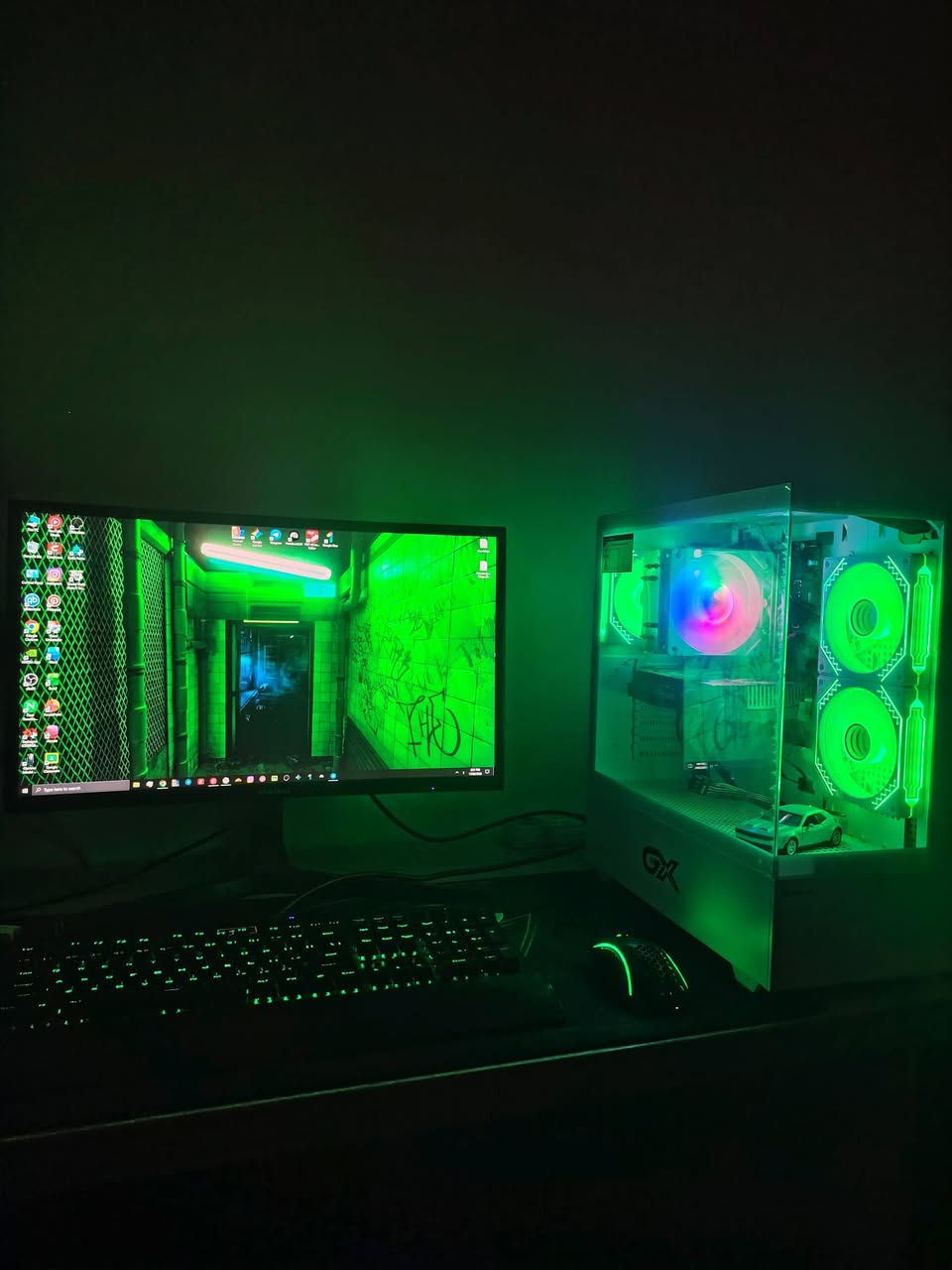 السلام عليكم شباب...
للبيع تجميعة ثلجية ❄️ 
جديدة كلش استعمال قليل جداً
مواصفات 
CPU Intel Core i5 11400f 
GPU RTX 2060 (ZOTAC) 
M.B Asrock H510 M.2
Ram 16gb 3200 mhz  (2x8) 
SSD 500gb Mercury
Psu 650w
 CPU Cooler Mass لون ابيض
Case GX-21 White

ملاحضات : الكرت حرارتة متعبر 71 ابداا تحت الضغط 
المعالج سرعة البوست مالته 4.3ghz
القطع كراتينهم موجودات وجديدات كلهم🤍
بـس الكيس للبيـع!!


**إذا كنت صاحب هذا الإعلان وتريد حذفه لأي سبب، رجاءا أرسل رسالة إلى الدعم الفني**