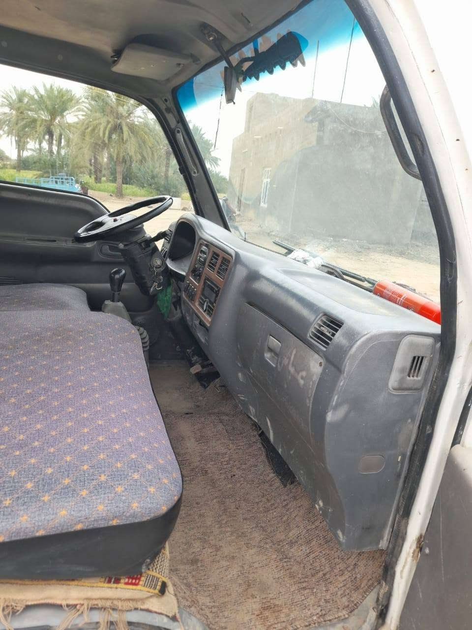 كيا فنتيره موديل 98
رقم بغداد انكليزي 
سيارة جاهزه من كلشي محرك 
كير تايرات  سيارة حلوه مكان سماوه ***********
