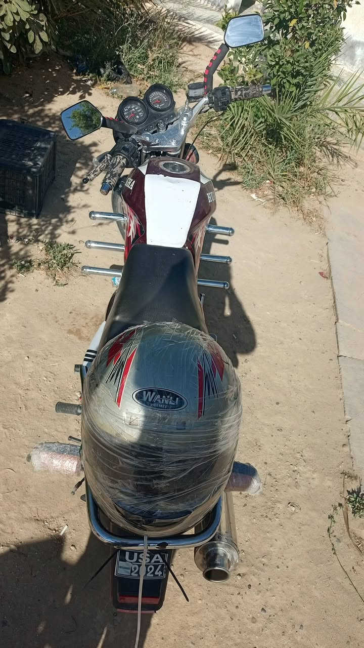 هيوش21السعر 700وبيها مجال الرمادي ابوطيبان ***********
