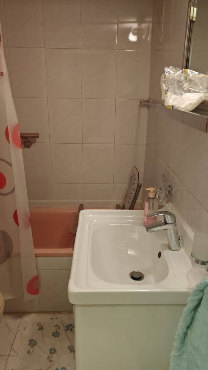 🏠شقة للإجار مفروشة بيروت النويري
📌بيروت ، النويري
📌الطابق الرابع
📌غرفتين نوم
📌صالون وغرفة جلوس
📌موقف مصعد 24
📌مطلوب ٨٠٠ $
📌شهرين سلف
+ عمولة مكتب شهر ☎ 03785295


**إذا كنت صاحب هذا الإعلان وتريد حذفه لأي سبب، رجاءا أرسل رسالة إلى الدعم الفني**