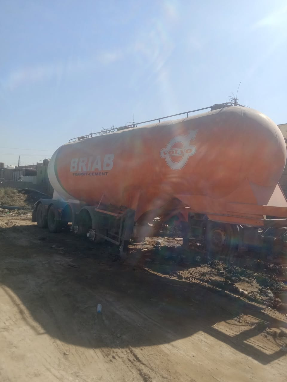 ابرايب للبيع حموله ٥٠ طن ٤محاور ٢ثابت و٢رفاع السعر ٧٥/***********
