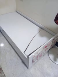 اسره البيع عدد 7 قياس 1م*2م السعر ٥٠ الف الواحده وكنتورابيض وكنتور كري...