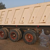 عربانه عمل ٣٢ متر مجموعه والثالث رفاع تخم ٢٤ جاهزه للعمل ٠٧٨١٠١٠٧٦٢٦