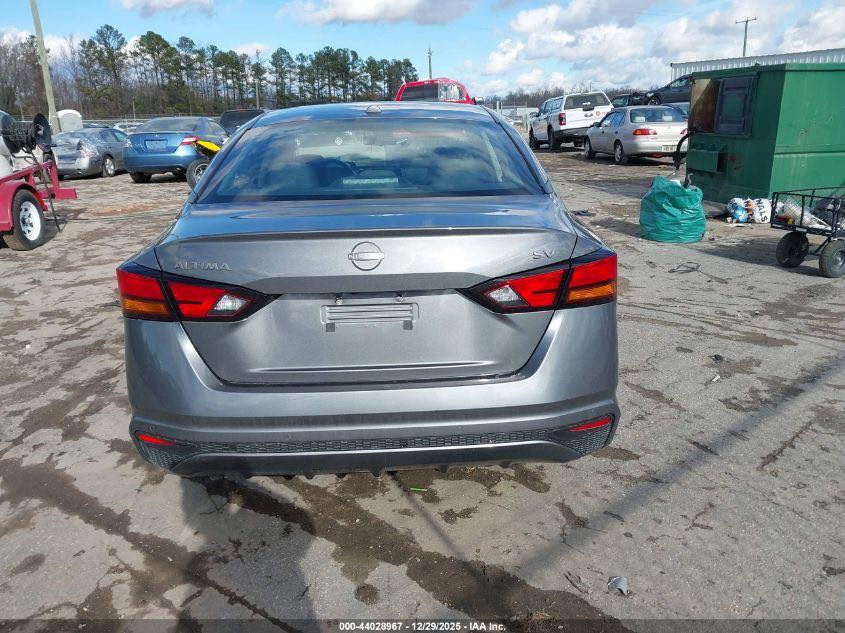 ‏🚗 2024 Nissan Altima 
📅 مزاد: 9 / 1 / 2026
رقم اللوت: 44028967
🛠️ ضرر امامي
‏⚙️ 2.5L • 4 سلندر • دفع ‏ ‏امامي 
📏   45,554 ميل
💎 مزاودة حضوري أو أونلاين
📦 شحن بحري مضمون
🏢 4 فروع داخل العراق
بغداد • كربلاء • الديوانية • العمارة
📲 واتساب: *********** | ***********
✨ انضم إلى كروب الواتساب لمزيد من السيارات الحصرية
‏🔗 https://chat.whatsapp.com/CHchp4i8IM0GCMY7soZfir
⏰ 4 عصراً – 12 ليلاً
🚫 السبت والأحد عطلة المزاد
