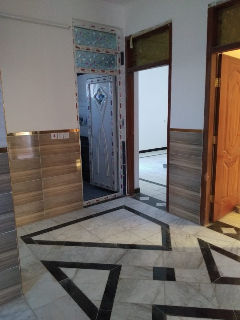 سلام عليكم
شقة للبيع 🏠
طابق 2
مساحة : 120 متر
الواجهة : 12 متر
نزال : 10 متر

تحتوي على : غرفتين نوم + استقبال + حمام داخلي و خارجي + مطبخ

📍العنوان : حي الجامعة قرب مدينة الالعاب جوي لاند او قرب جامع نجمة

💵السعر : وقابل للتفاوض  ( تفضل خاص )

ملاحظة : التعامل مع صاحب الدار مباشر .

📢للأعلان عن عقارك أبدأ بمراسلتنا
للتواصل والأستفسار
زيارتنا على قناتنا التليجرام ( @hamid_city )
او على الواتساب ( *********** )
