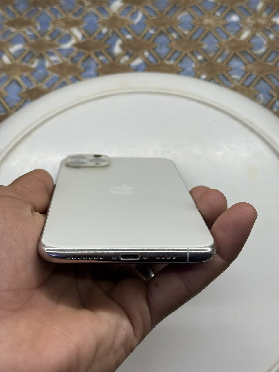 السلام عليكم 

أيفون 11 PROMAX
مبدل شاشه وبطاريه وكاله 
الذاكره 256
ألون ابيضّ المميز 
البطاريه 100%
العنوان بغداد الشعب 
السعر 250 وبي مجال 
***********
