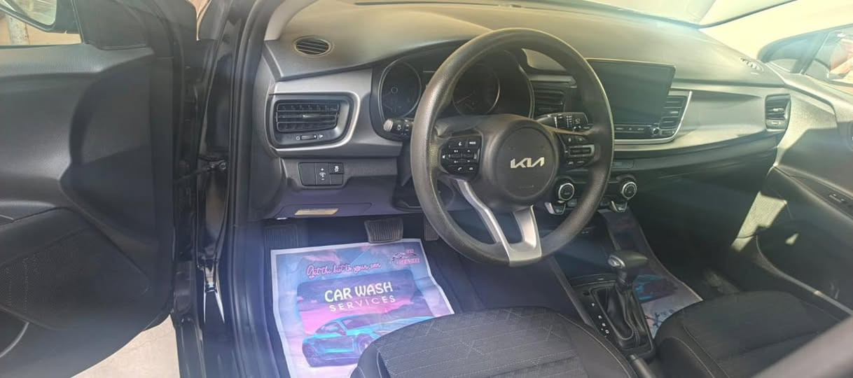 سلام عليكم كيا ريو ٢٠٢٣ بصمة شاشة تحكم كامرا خلفية اماميه كاملة المواصفات حادث بنيد ودعامية اماميه بدون رقم سعره 120 ورقه وبيه مجال قليل مكان شارع فلسطين ***********
