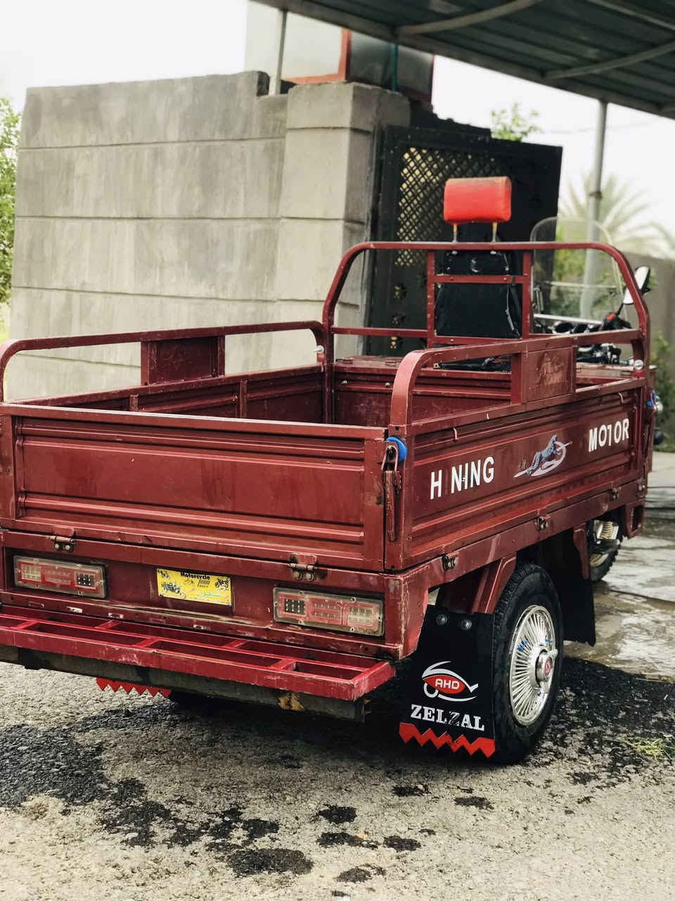 سلام عليكم 
للبيع ستوتة ام الطير موديل 23 نضافة فول مابيهة نقص كهربائيات شغالة مابيهة خياس الستوتة شوفت عينك الاستفسار علة رقم ***********

مكان الستوتة ديالي الخالص
