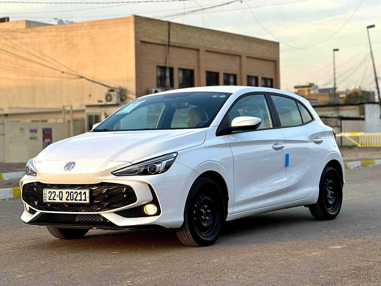السلام عليكم  MG3
2025 رقم اربيل بآسمي تحويل مباشر 
السياره زيرو ماشيه 6 فقط
***********
بضمان 6 سنوات + 200 الف كيلو متر  
‏‎السيارة رقم اربيل باسمي 
‏‎المحرك 1500 تنفس طبيعي 
كير اوتماتيك
شاشه ابل + اندرويد 
كامره خلفية
تحكم ستيرن جهتين 
لايت + بك لايت Led
بلوجكترات امامية
اشاير بالمري الجانبية 
لايت عدسة 
حساسات خلفيه
حساس ضغط اطارات
 4 جام كهرباء
السياره زيرو ماشيه 4 
السيارة بعدها بلازكات الشركة زيرو 
السيارة ترقيم جديد بأسمي اربيل 
تحويل ثاني يوم مكان السيارة بغداد الكرخ 
الاستفسار *********** بغداد, العراق
