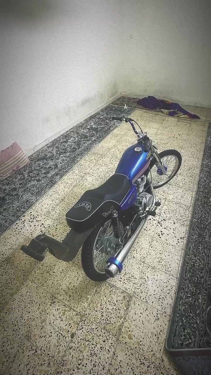 سلام عليكم دراجه للبيع كفاله مكينه وشاصي نضافه فول تفاصيل خاص  ***********
