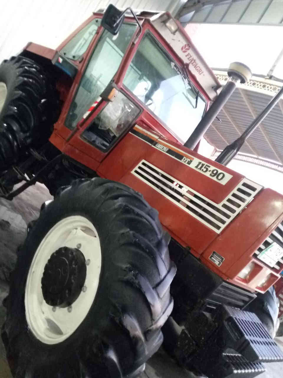 فيات حجم 115 رقم واسط فول عادي فول مواصفات اكسن بارز تكمه عريضه شاصي حنيه بك بالصفحه مكينه جاهز للعمل كهربائيات ١٠٠%
تايرات نص عمر مكينه جاهزه للعمل مكان واسط الزبيديه ***********
