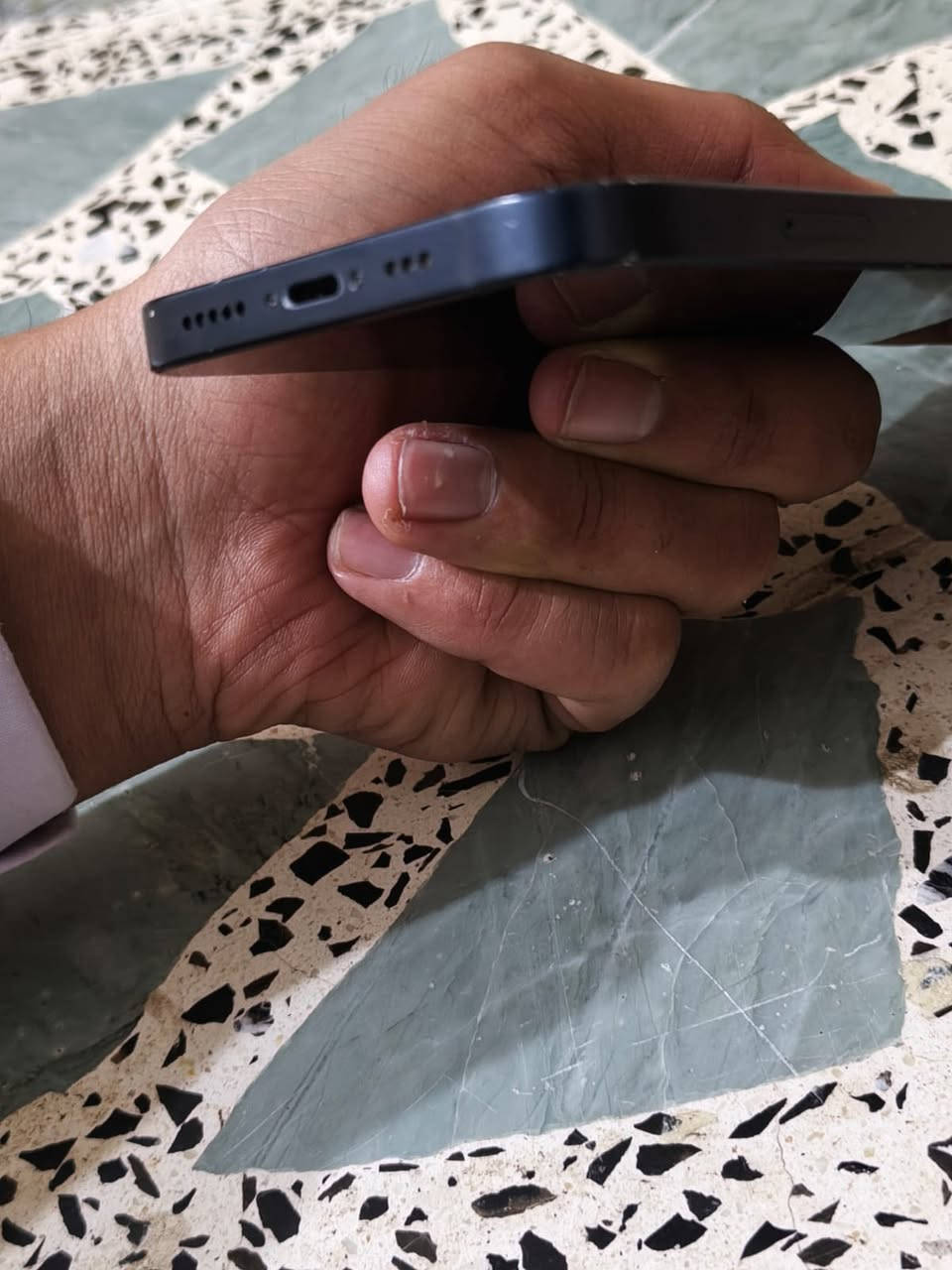 سلام عليكم 13 العادي جهاز ماملعوب بي فقط بطاريته بلاديه 64ماكو صرف بس من تنزل جوه ل١٠ يطفه  قفله 340  مكاني بغداد الامين ثانيه


**إذا كنت صاحب هذا الإعلان وتريد حذفه لأي سبب، رجاءا أرسل رسالة إلى الدعم الفني**