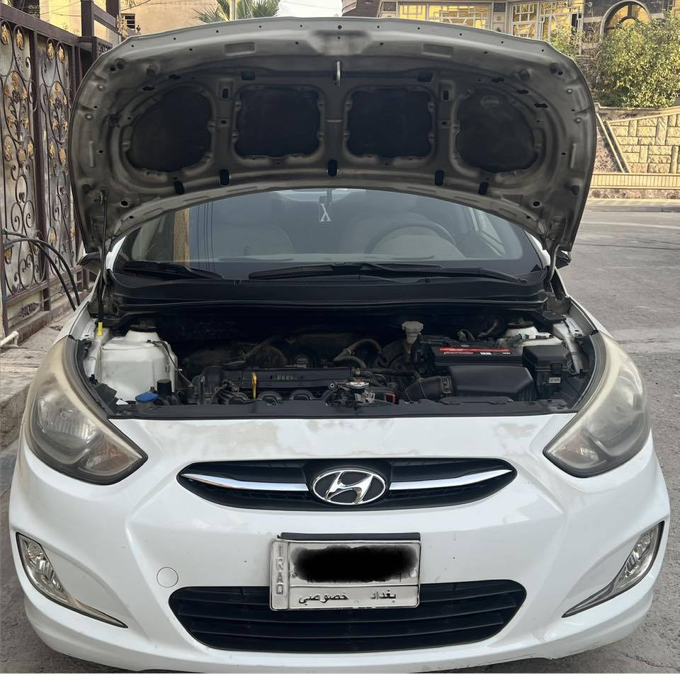 سلام عليكم اكسنت للبيع 2016 للبيع تفاصيل كدامك سيارة جاهزة ماناقصه شي خليجي رقم بغداد العنوان بغداد السعر 120وبيها مجال للاستفسار واستاب ***********.
