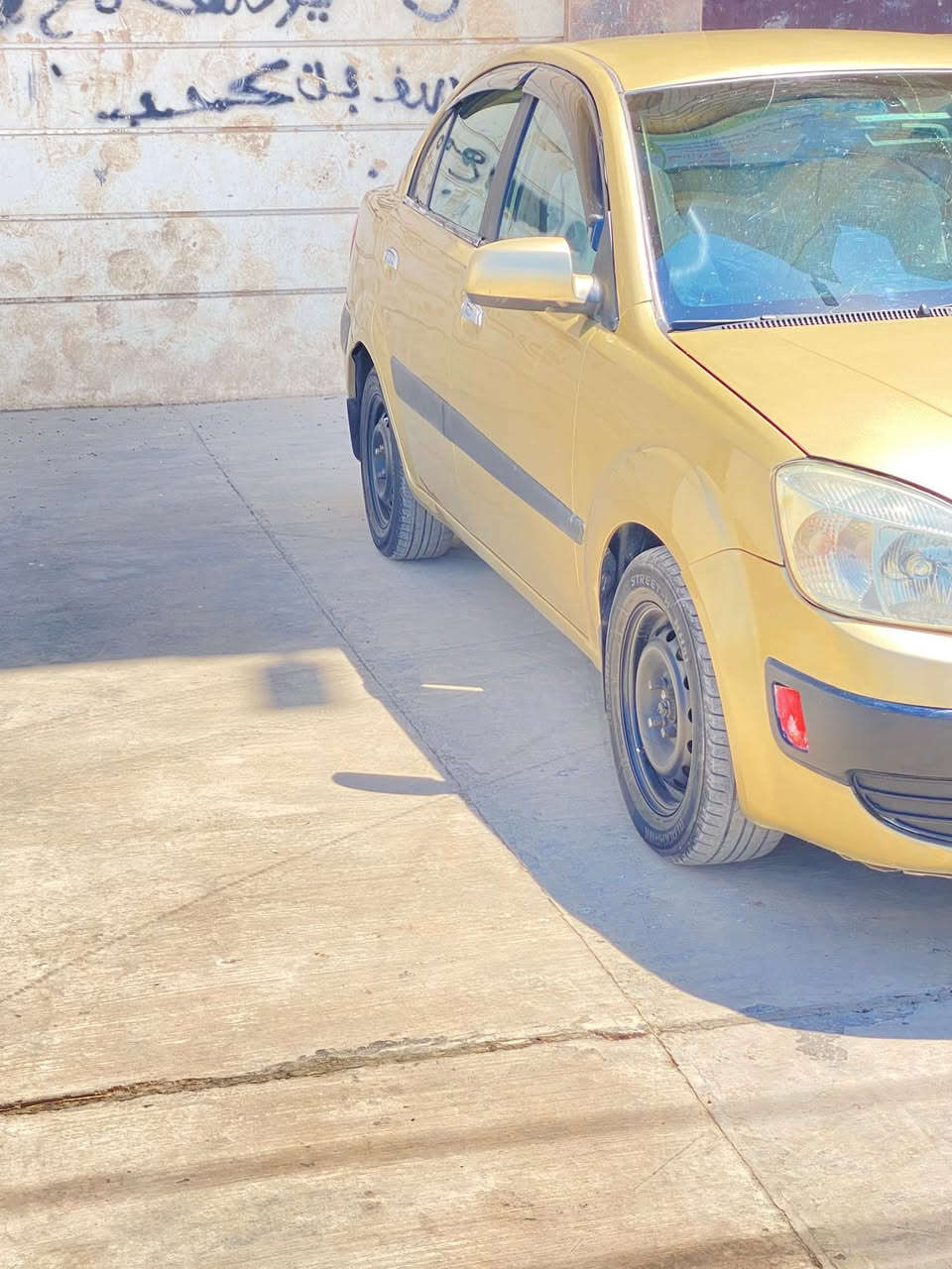 سلام عليكم كيا ريو موديل 2006 رقم بغداد مشروع وطني بسمي تحويل مباشر سنويه لل27 سياره خير من الله كير مكينه شرط تبريد ثلج  ❄️ صدر جديد تخم تاير جديد كلشي بيها شغال سياره حلوه ومو مشتغله تكسي صبغ عام جماليه سعرها 65 وبيها مجال مكاني سامراء هاتف ☎️ ***********
