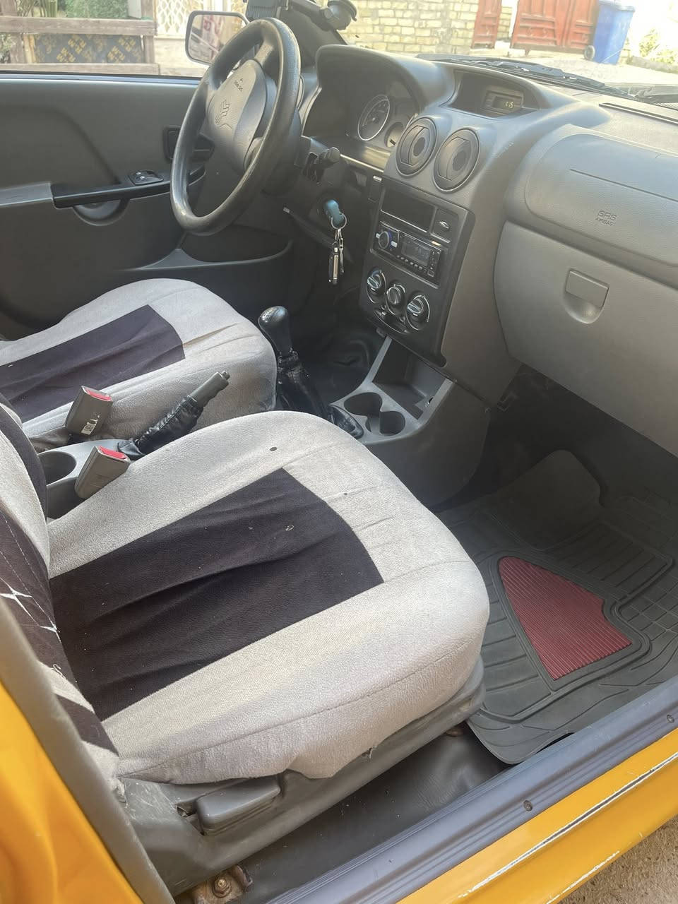 سايبا 2018 بغداد انكليزي
ا
محرك بي تبخير بس لصبح
45 بي مجال بسيط
كير مكفول 
تبريد ثلج 
صدر + تخم تاير
لسياره جاهزه من كلشي
الهيئه مصفره
السنويه ل 2028 
السكن البلديات
للاستفسار *********** 
 ابو حسين
