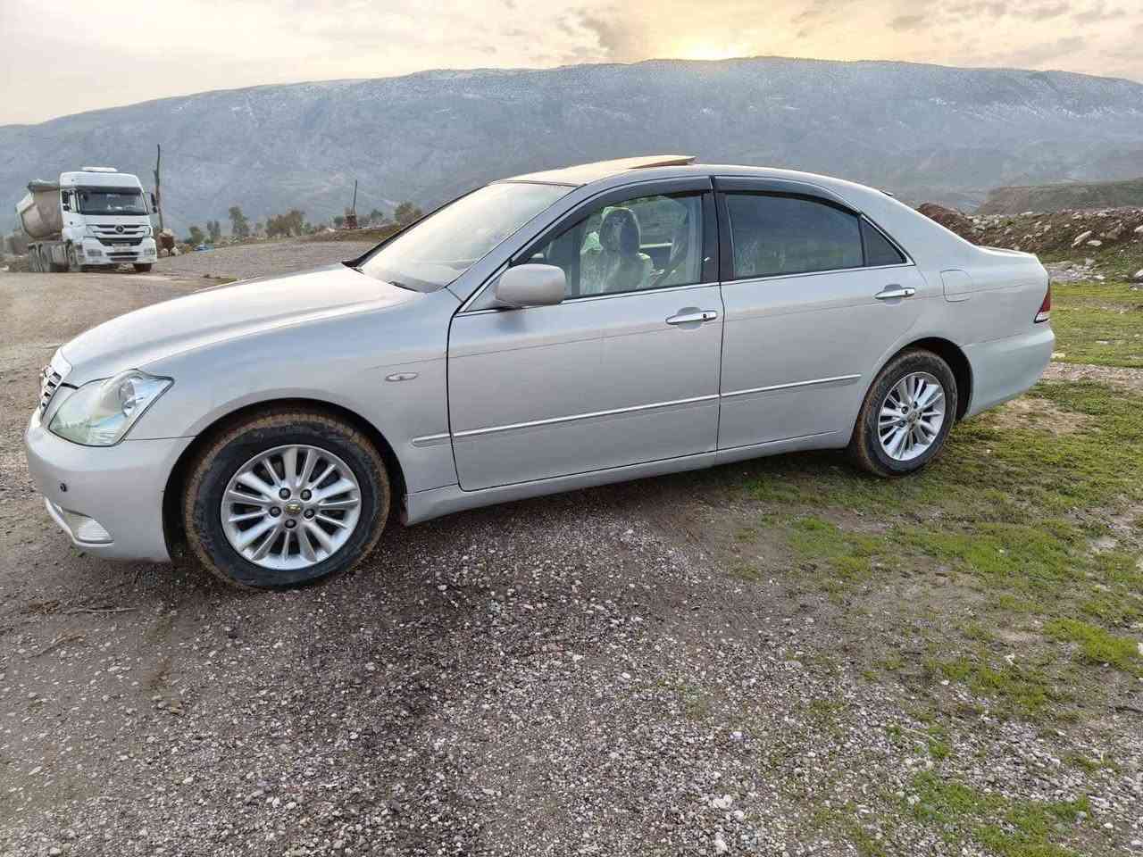 سەرەتابەناوی خودای گەورە
شاهینە بڕاوە گێڕومەکینە182گەورەبەگەورە
2دووگمە ناوزەرد 
سڵاید 
تەبرید ساردوگەرم بەشەرت 
گێڕومەکینەو کارەبایو تەقەوڕەقەی بەشەرت 
سەقفو دەعمو لێدراوکەڤەرگۆڕاو داروبەردی بەشەرت 
چوارتایەی لۆکی بۆبەسراوە سەیارەی ماڵانە هی مەعرەزنیە
بۆچاڵوشوختو قوپاویو مەسرەف مەگەڕێ یەک دینارمەسرەفی نیە شوێن دەربەندیخان نرخ 49گڵاو مەجال 
***********
