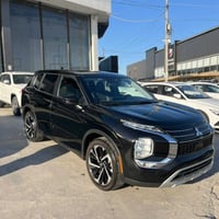 اوتلاندر • ٢٠٢٤ • ٥ كاميرات