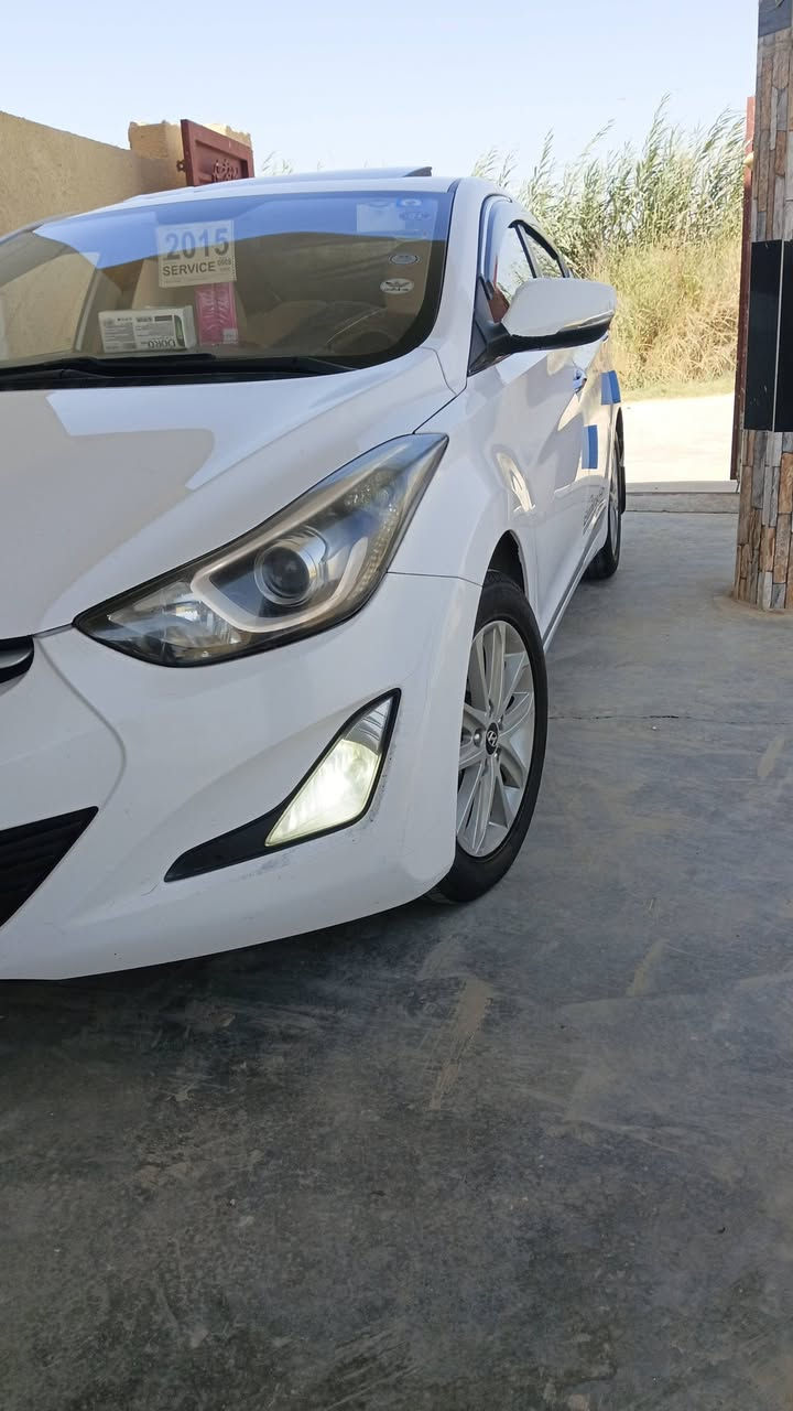 السلام عليكم النترى 15خليجي محرك 1800سونار مرفق قطعتين رش بدون دواخل اثر طخه ع كد شبر شبرين وراشين جاملغ  عندي صور قبل صبغ 
مواصفات 
لد امامي 
لد خلفي
فتحه
تحكمات ستيرن
لايت زنون شادلها 
شاشه ايباد بيهه

سعر 123بيها مجال بسيط 
***********اتصال ممتواجد خاص 
مكان بغداد المحموديه 
ملاحضا ترهم مراوس
