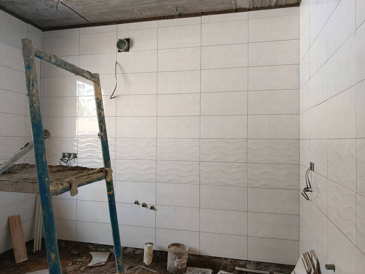 شغل دراجه اوله ومن الله التوفيق جدران ارضيات شرط شغل هندسي
***********
***********
