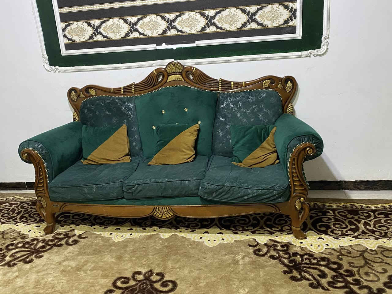 التخم 650
الكاونتر 650
ميز الطعام 300
الكراسي 30
البرده ب 20 
طبلات 50
الساحبه ب 80
الطباخ فرن عاطل 250 
وكلهم بيهم مجال


**إذا كنت صاحب هذا الإعلان وتريد حذفه لأي سبب، رجاءا أرسل رسالة إلى الدعم الفني**